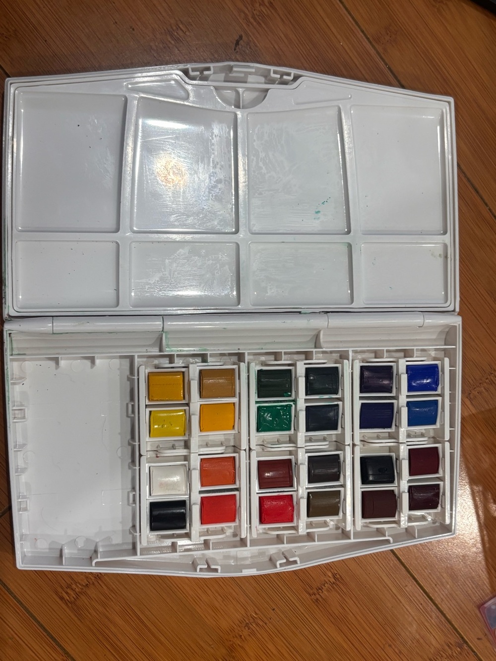 Portable White Watercolor Palette with Assorted Paint Pans